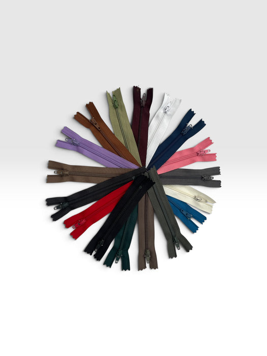 Nylon Zippers 4 Inches Coil #3 Closed Bottom