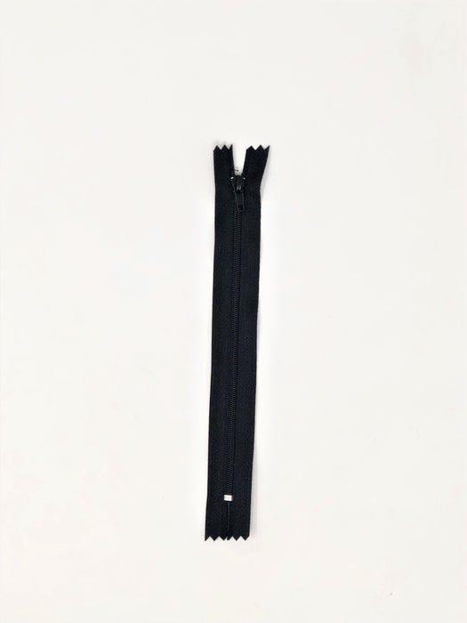 Nylon Zippers 18 Inches Coil #3 Closed Bottom - ZipUpZipper